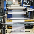 Gulungan Film Poliester PET Tahan Air Inkjet Transparansi A3 A4 Untuk Sablon Sutra Positif Berbasis 